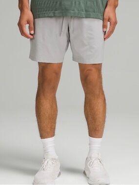 Lululemon Light Gray Men's Athletic Shorts - 7" Inseam